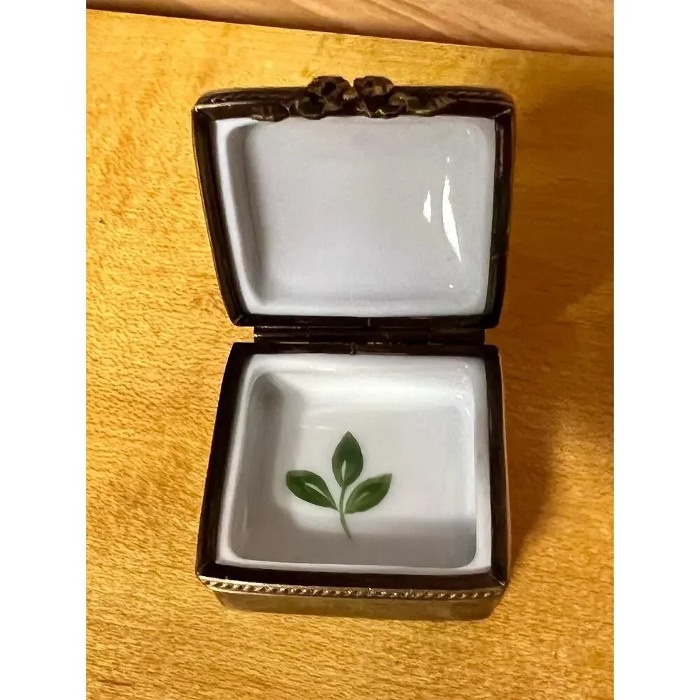 Vintage Signed Rochard Limoges France Hand-Painted Porcelain Trinket Box